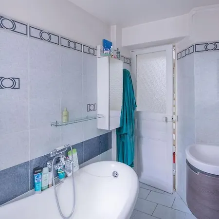 Amazing Flat 3 Bedrooms Notre Dame Apartment